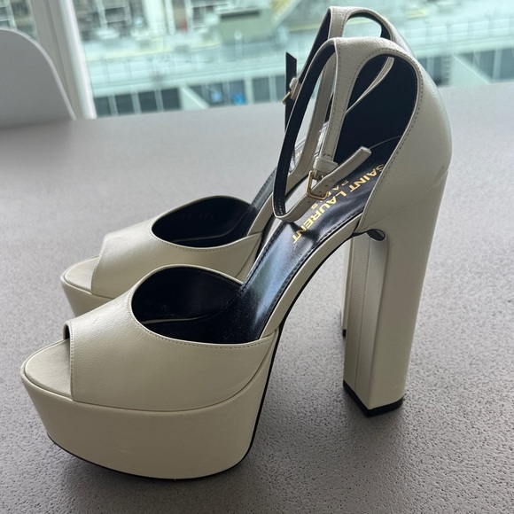 Saint Laurent White Platform Heels - Picture 4 of 6